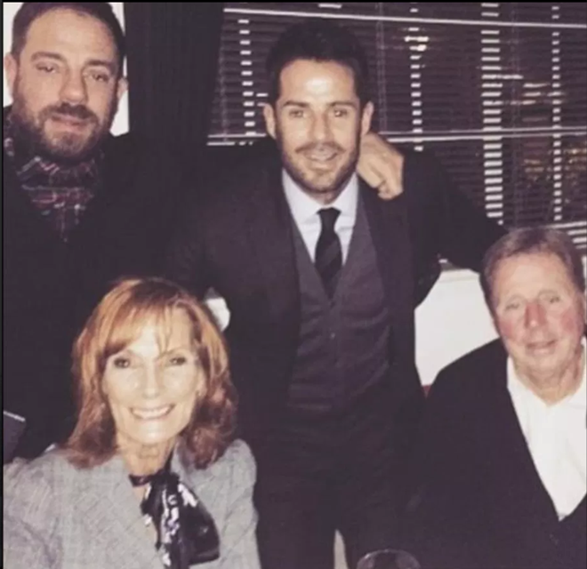Frank Lampard’s star-studded family includes TV royalty like wife Christine and legends of football like Harry Redknapp - Bóng Đá