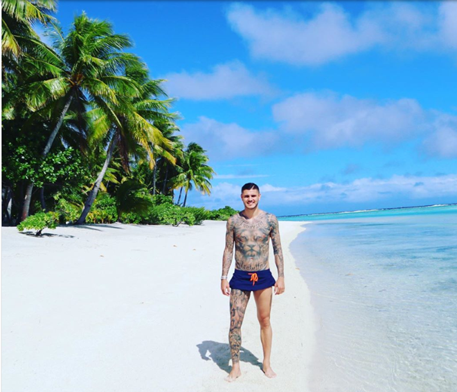 Mauro Icardi nghỉ mát cùng Wanda Nara  tại Pháp (The Sun) - Bóng Đá