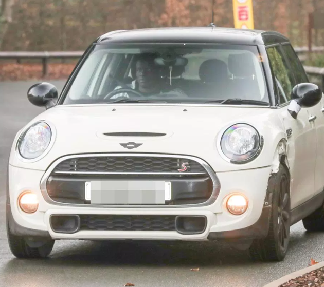 From Chelsea star N’Golo Kante’s Mini Cooper to Bernando Silva’s Smart Fortwo: Premier League stars who drive reasonably priced cars - Bóng Đá