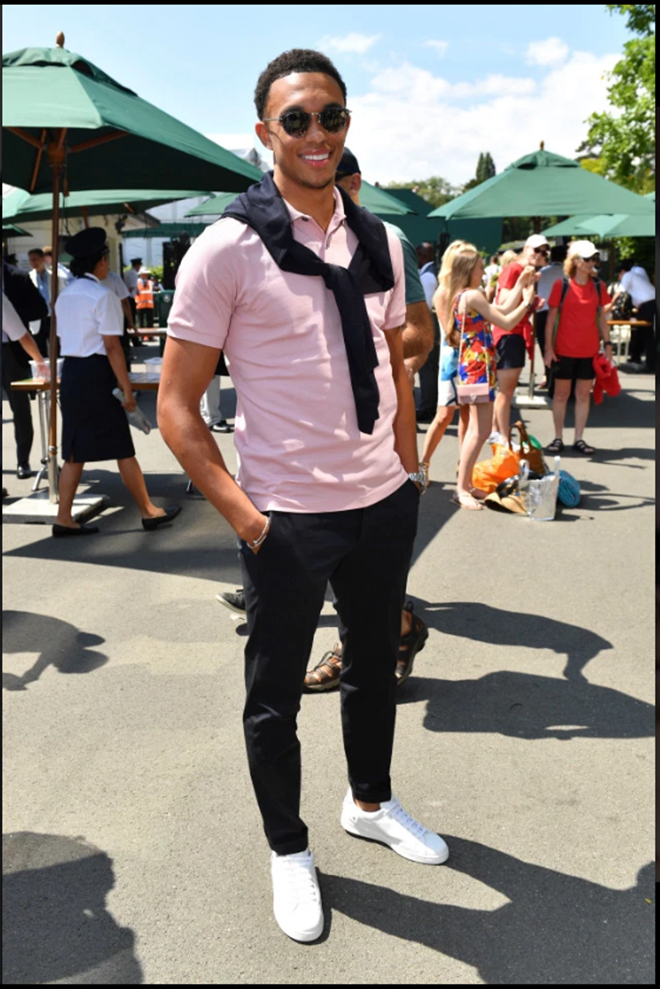 Man Utd legends Sir Alex Ferguson and David Beckham spotted at Wimbledon as stars come out to watch blockbuster Federer vs Nadal clash - Bóng Đá