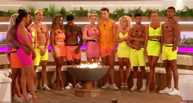 David Moyes’ six-year Man Utd deal runs out today and here’s how the world changed since, from Donald Trump to Love Island - Bóng Đá