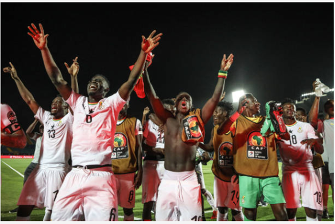 ảnh sau trận - Bóng Đá