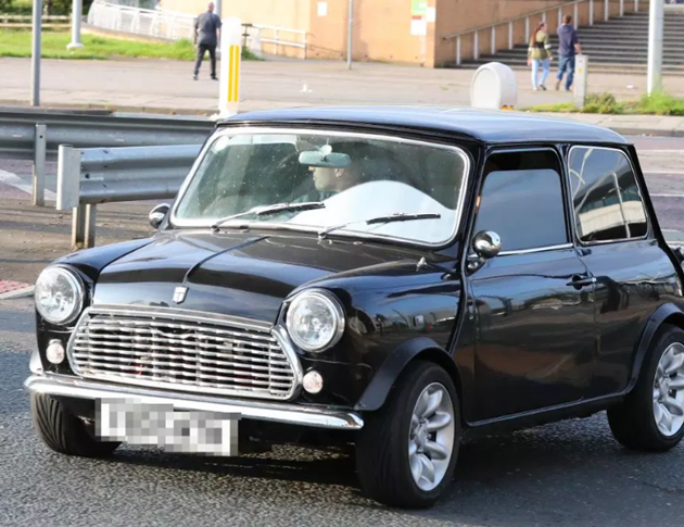 From Chelsea star N’Golo Kante’s Mini Cooper to Bernando Silva’s Smart Fortwo: Premier League stars who drive reasonably priced cars - Bóng Đá