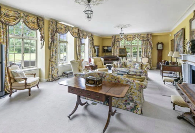 Inside Chelsea legend John Terry’s stunning seven-bed £4.5m mansion with stables and tennis court - Bóng Đá