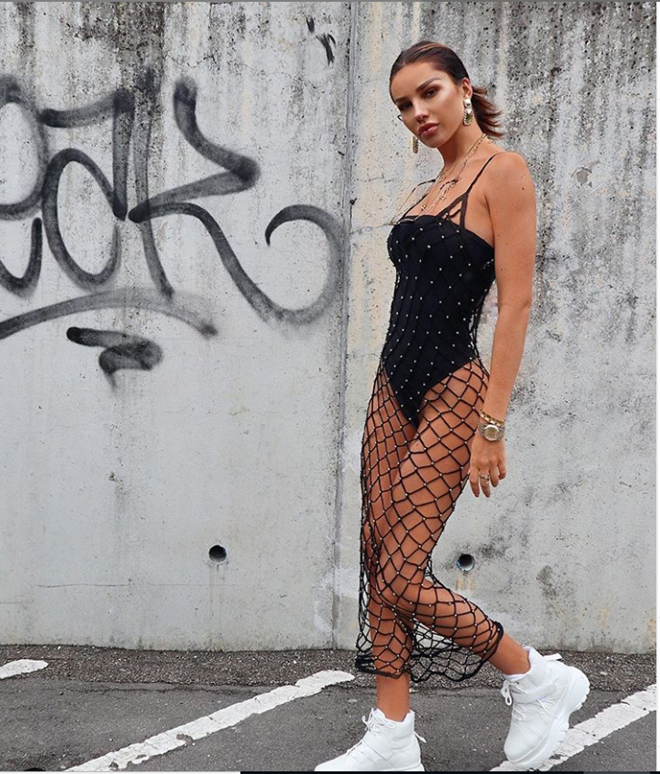 Dele Alli whisks Ruby Mae off for romantic holiday in Mykonos after pair sparked rumours they were back together - Bóng Đá