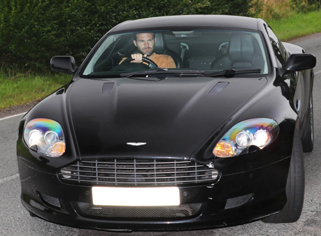 Ảnh các cầu thủ Man United đến sân tập - Bóng Đá