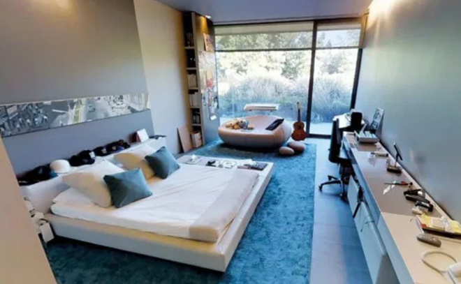 Ex-Chelsea star Hazard buys futuristic £10m Madrid mansion with pool and six bedrooms from Spanish singer - Bóng Đá