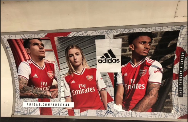 Các cầu thủ Arsenal giới thiệu áo đấu mới (The Sun) - Bóng Đá