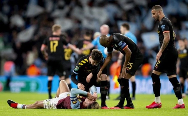 Khóc ngất vì thất bại, Grealish đã biết mình cần gia nhập Man Utd - Bóng Đá