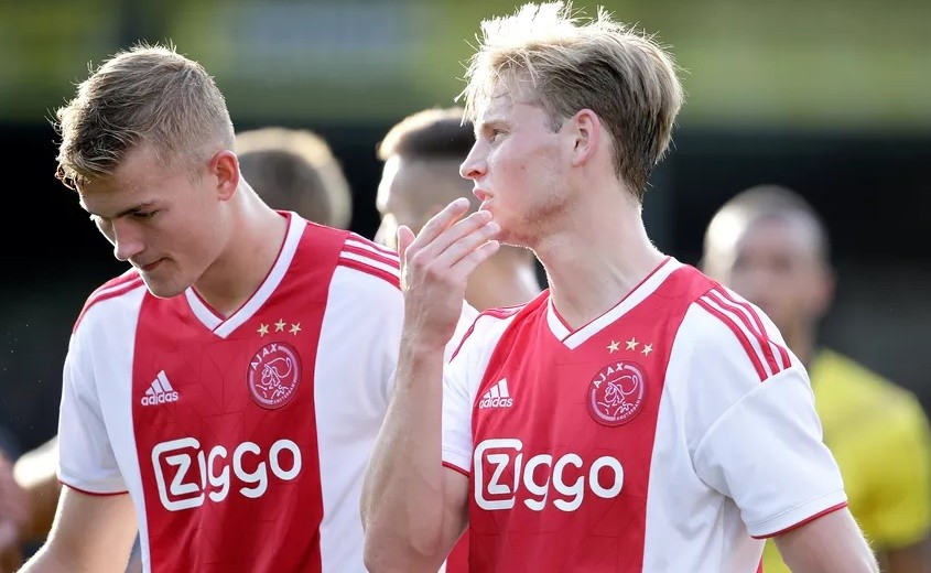 NÓNG! Sao Barca vô tình tiết lộ tình hình của De Ligt khi phỏng vấn - Bóng Đá