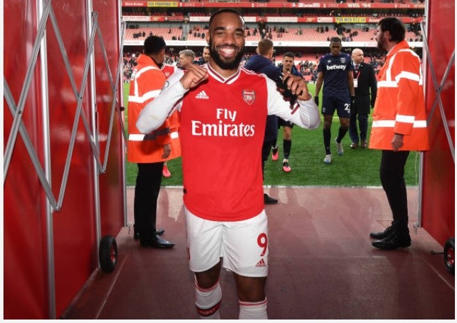 Atletico Madrid 'contact Alexandre Lacazette over summer move' - Bóng Đá