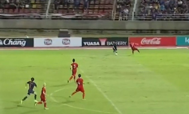 10 hình ảnh đáng chú ý nhất trận Thái Lan - Việt Nam: Chanathip 