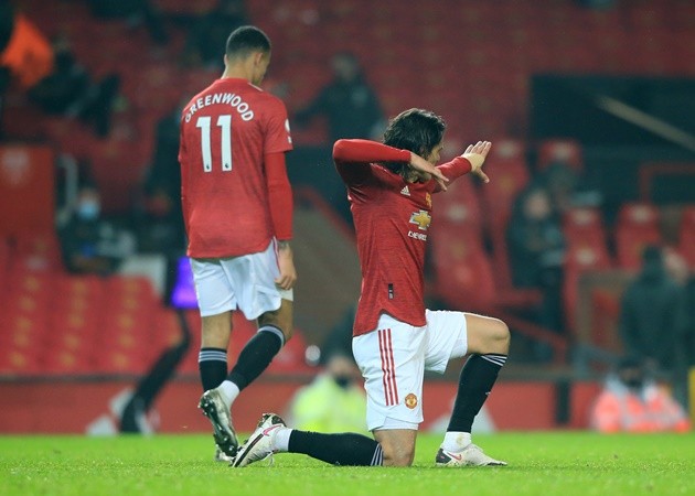 XONG! Đội hình Man Utd đấu Man City: Pogba, Cavani vắng mặt; 2 'báu vật' xuất hiện - Bóng Đá