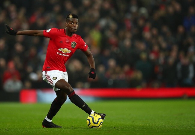 Manchester United star Paul Pogba provides update from quarantine and shows off newly shaved head - Bóng Đá