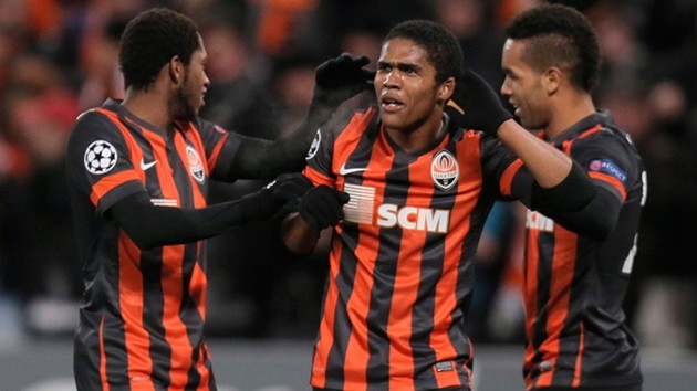 Douglas Costa: Điệu samba buồn ở Juventus - Bóng Đá