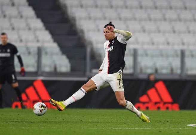 Cristiano Ronaldo 'agrees to join Inter Miami next summer' - Bóng Đá