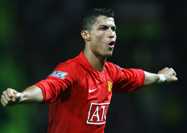 Từ CR7 đến Van Dijk: 10 sao M.U - Liverpool suýt cập bến đại kình địch - Bóng Đá