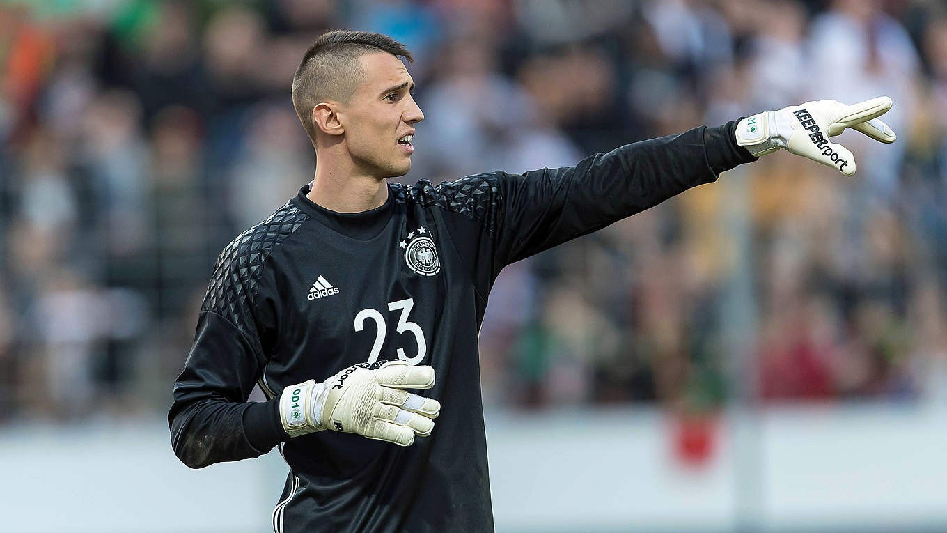 Newcastle eyeing Vlachodimos - Bóng Đá