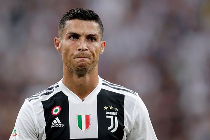 Ronaldo hay Messi, McTominay chọn cái tên 