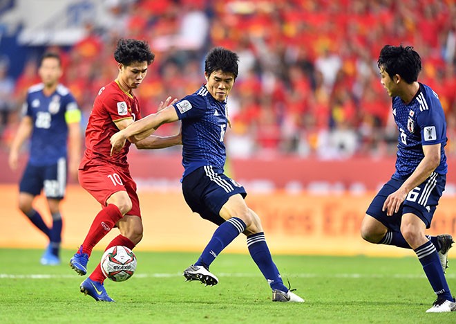 Sếp lớn Sint-Truidense tiết lộ lý do muốn có sự phục vụ của Công Phượng - Bóng Đá