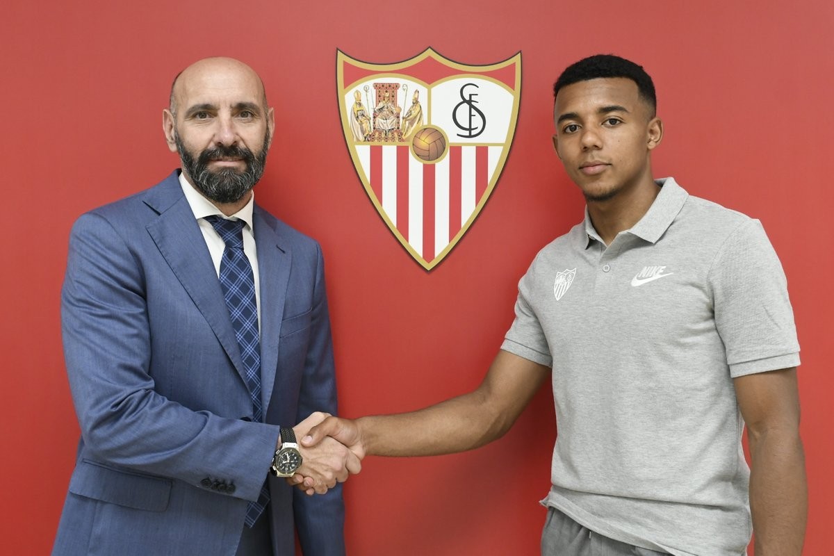 CHÍNH THỨC! Sevilla chiêu mộ Torres - Bóng Đá