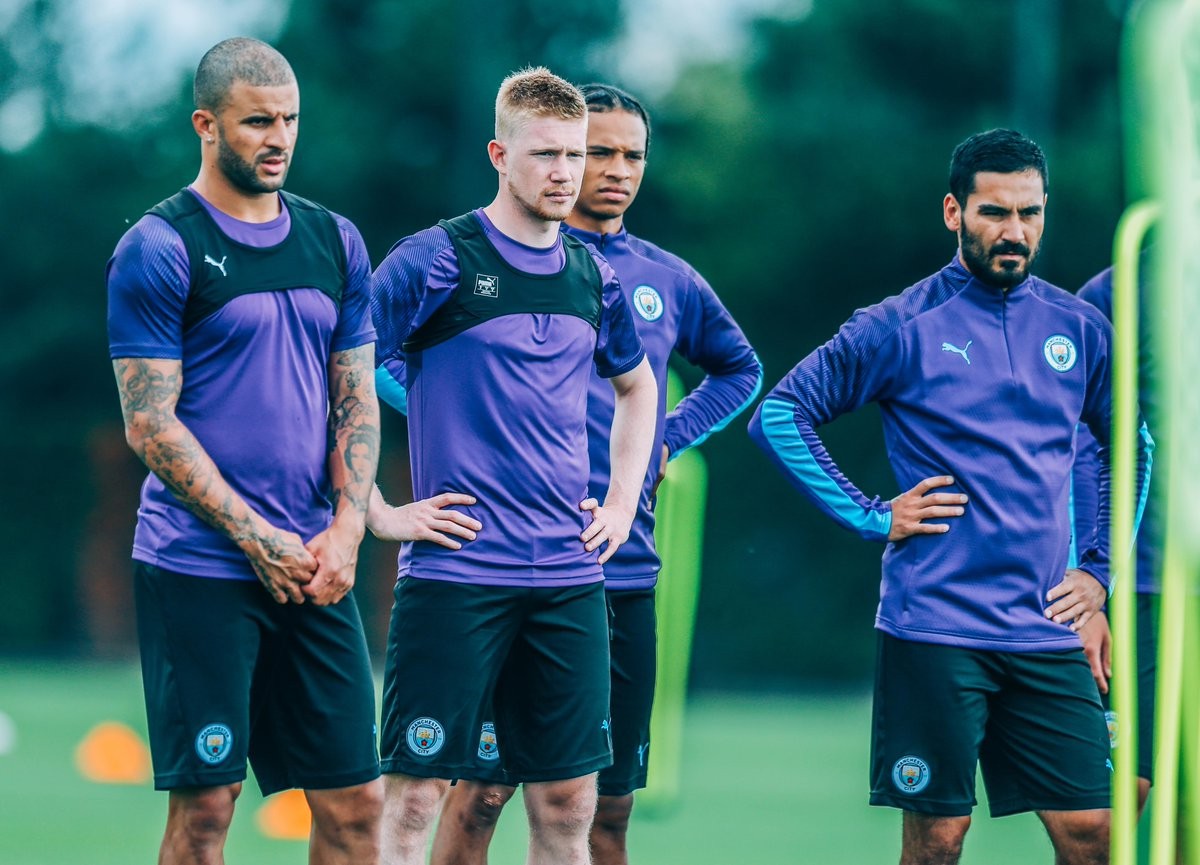 Man City plane GROUNDED at Manchester Airport as flight to China was disrupted by Thomas Cook admin error - Bóng Đá