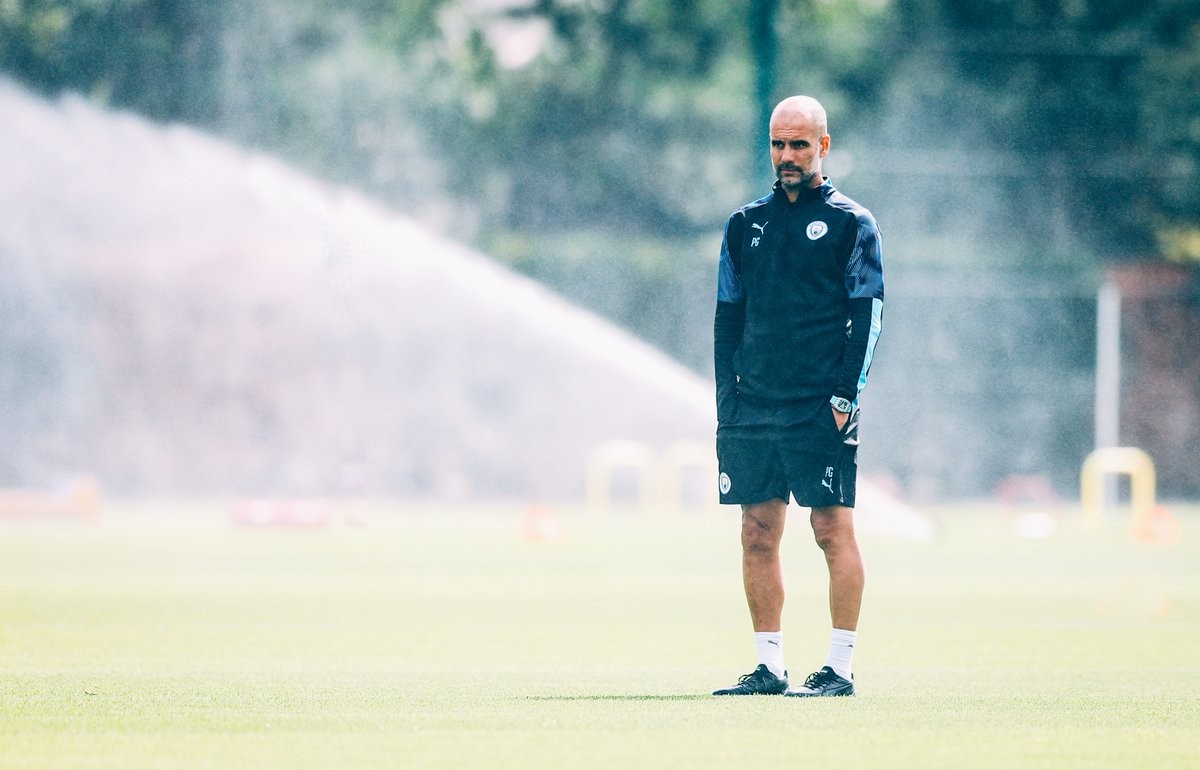 Man City plane GROUNDED at Manchester Airport as flight to China was disrupted by Thomas Cook admin error - Bóng Đá