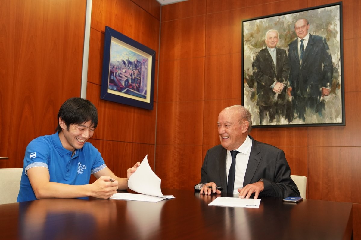CHÍNH THỨC: Porto chiêu mộ Shoja Nakajima - Bóng Đá