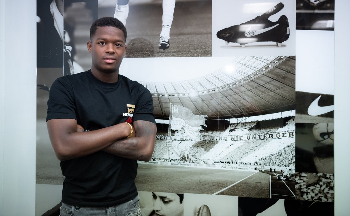 Đây! 10 bản hợp đồng bạn có thể bỏ lỡ trong tuần qua - Bóng Đá