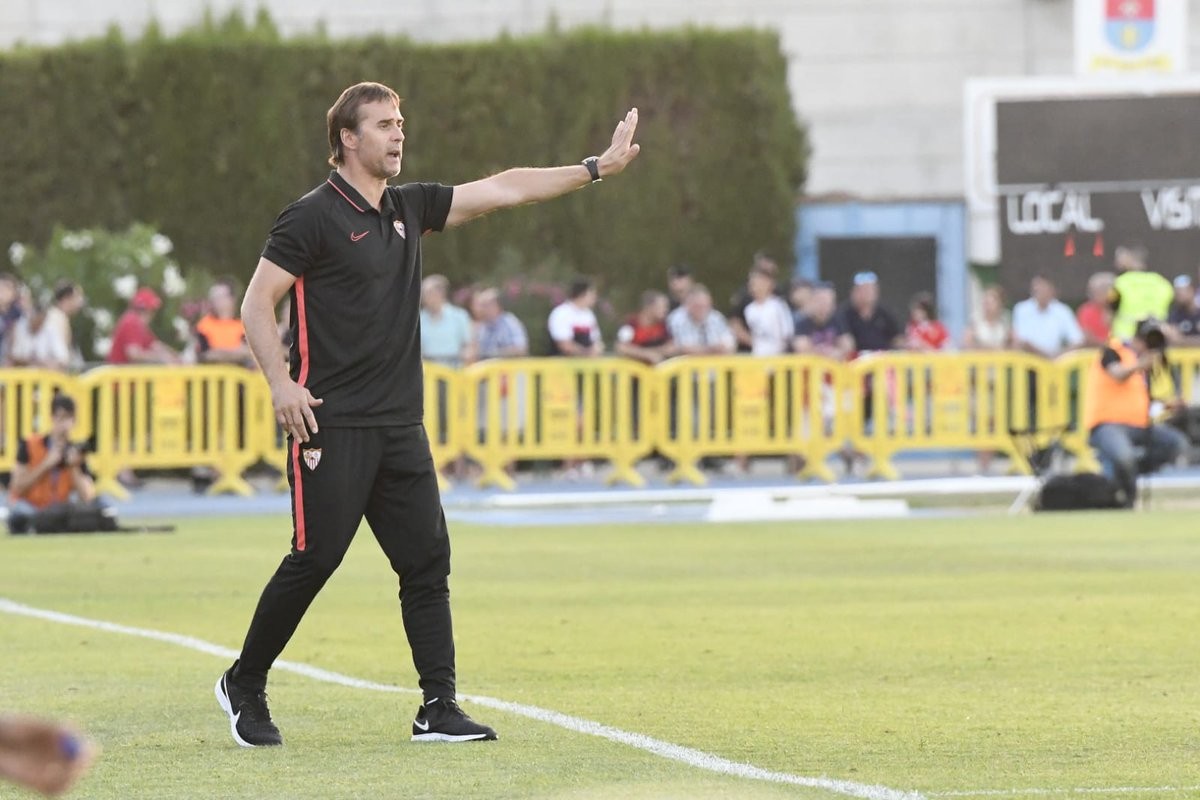 CHÍNH THỨC: Cựu sao Man City 'về tay' bố già - Bóng Đá