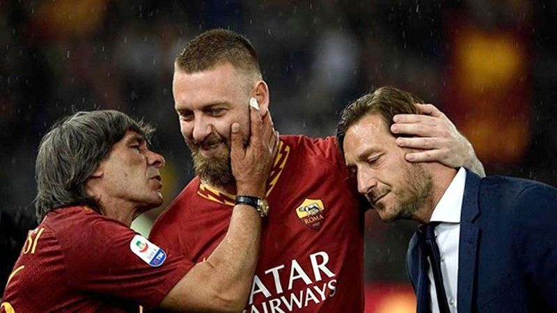 Sinh nhật De Rossi (ảnh) - Bóng Đá