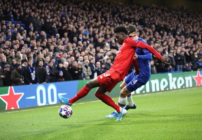 10 thống kê 'kinh dị' về Alphonso Davies - 'kẻ bán hành' cho Chelsea - Bóng Đá
