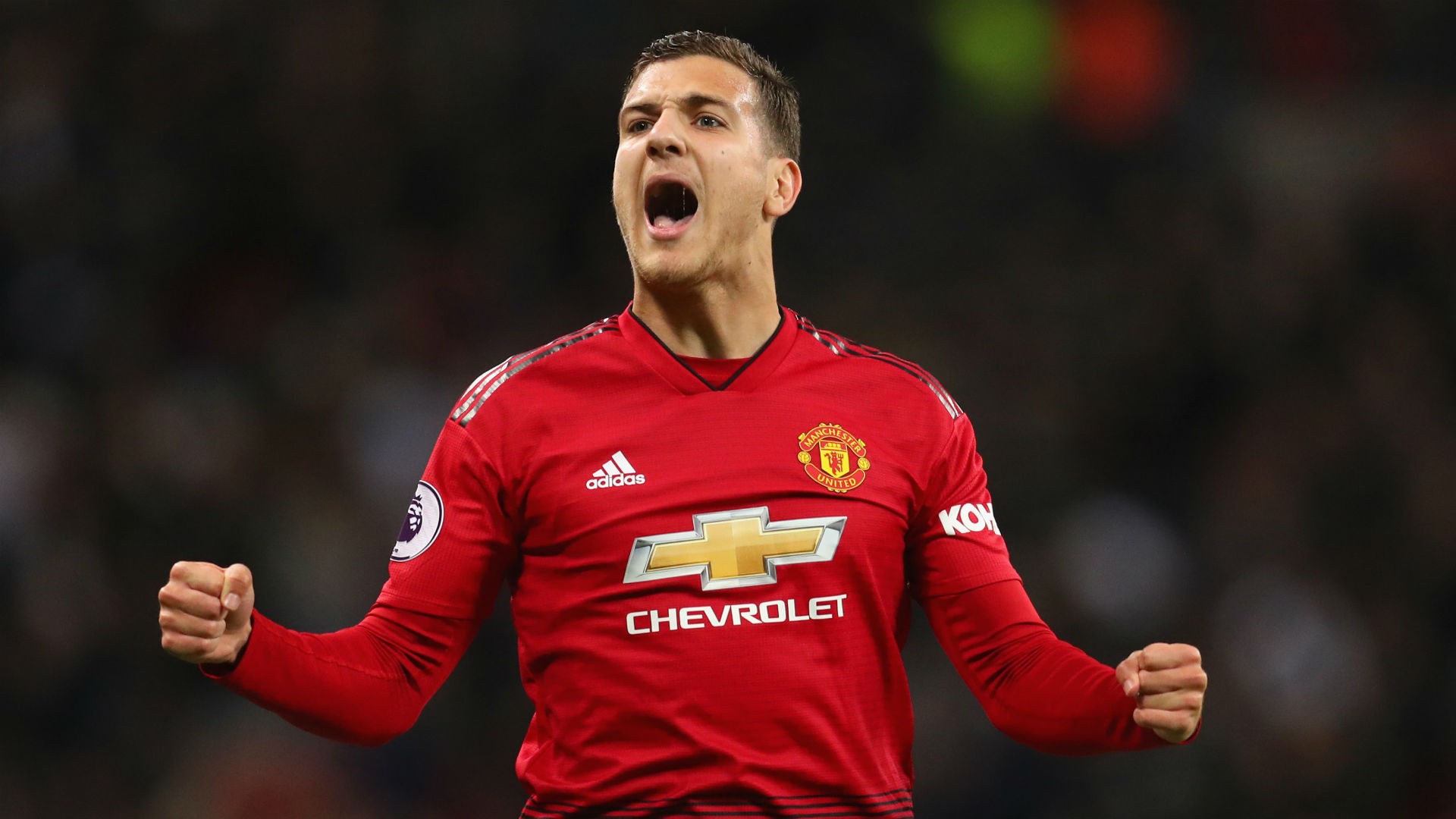 Manchester United: Red Devils fans react to Paris Saint-Germain interest in Diogo Dalot - Bóng Đá