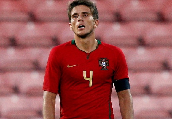 Carrico has 'no regrets' over swapping Sevilla for coronavirus epicentre Wuhan - Bóng Đá