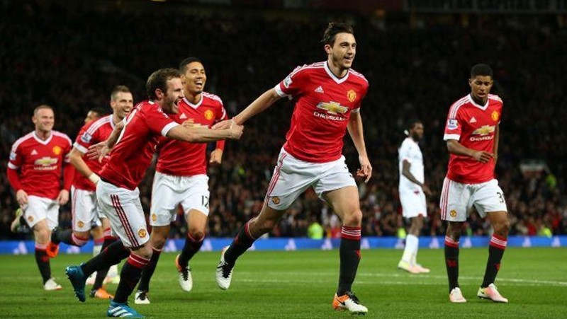 Darmian thả thính AC Milan - Bóng Đá