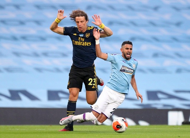 Giữ David Luiz, HLV Arteta dễ tự biến mình thành trò hề - Bóng Đá