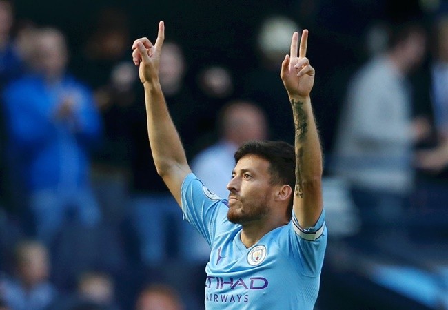 David Silva his 200th Premier League win in his 289th game in the competition, making him the quickest ever player to reach this total - Bóng Đá