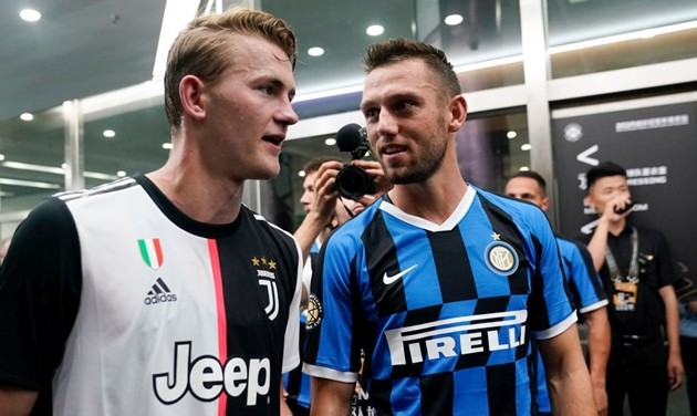 De Ligt coi chừng! Sao Inter Milan đã sẵn sàng sát cánh cùng Van Dijk - Bóng Đá