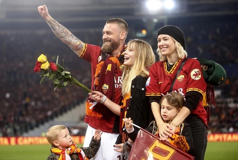 Sinh nhật De Rossi (ảnh) - Bóng Đá
