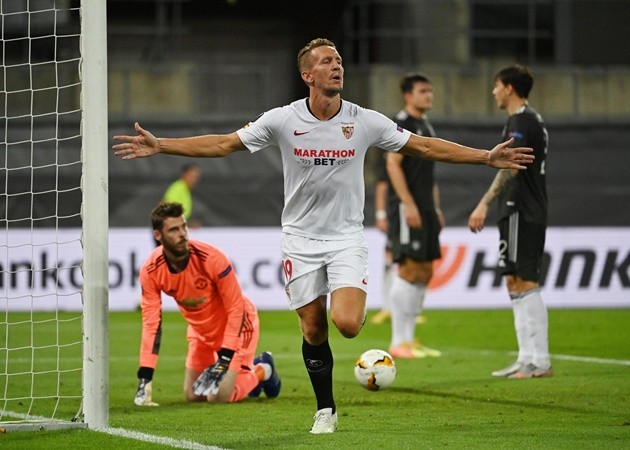 Đỉnh cao Monchi: Giúp Sevilla hạ Inter với 9 chữ ký giá... 98 triệu - Bóng Đá