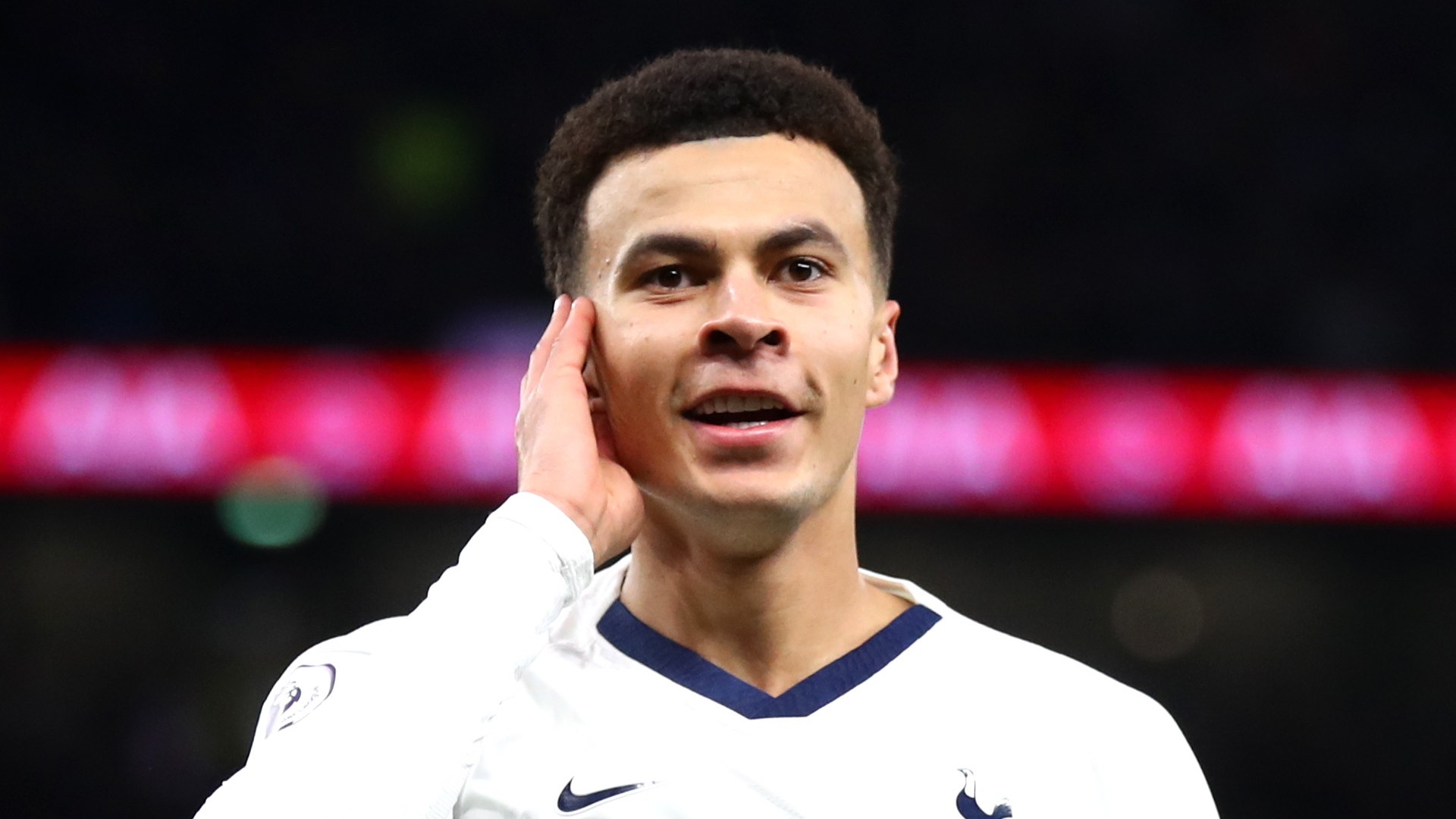 dele alli on adama traore - Bóng Đá