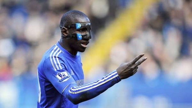 Former Chelsea star Ba reveals how Mourinho blocked his transfer to Arsenal - Bóng Đá