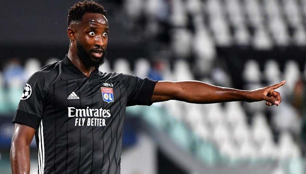 Atlético y Lyon esperan hoy mismo a sus nuevos delanteros - Bóng Đá