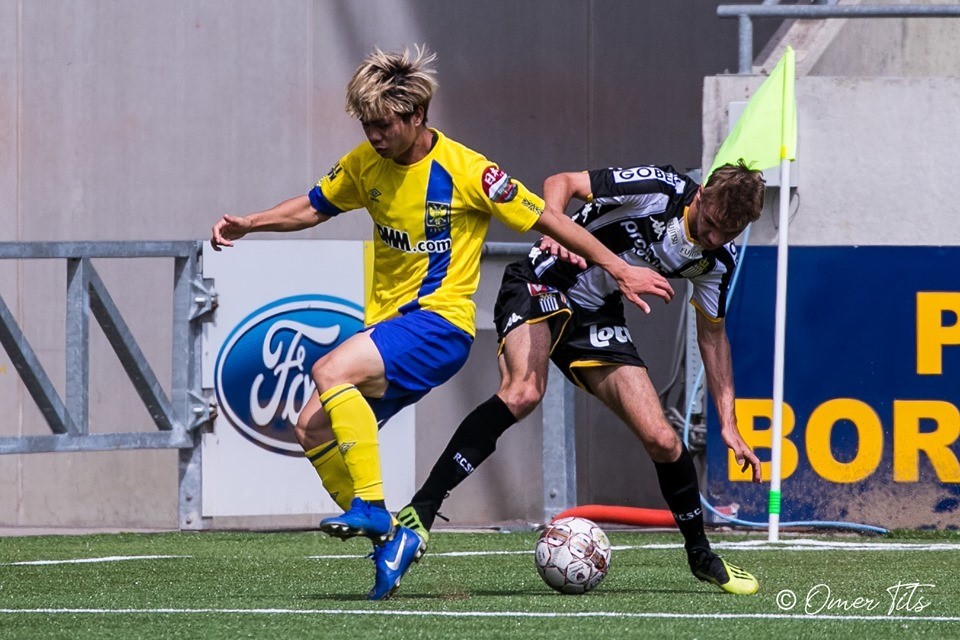 Báo châu Á: Ngay khi đến Sint-Truiden, Công Phượng đã có đóng góp quan trọng - Bóng Đá