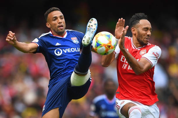 Tân binh Arsenal mừng hụt, cựu sao 