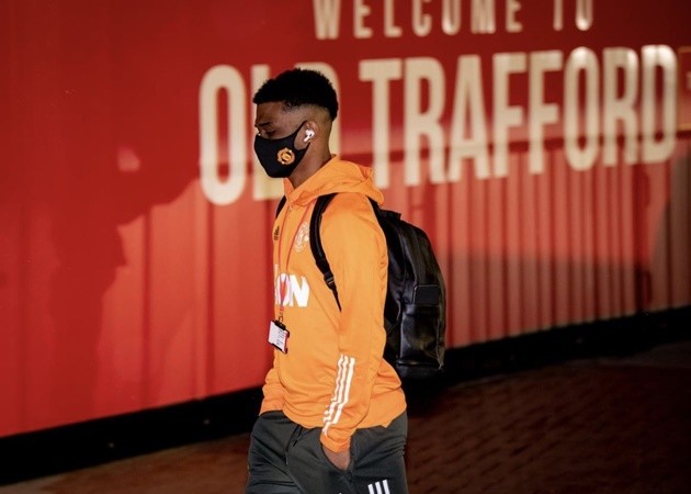 Amad Diallo reacts as he misses out on Man Utd debut in West Ham win - Bóng Đá
