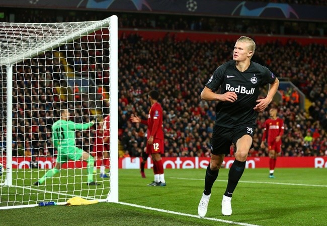 '1 đêm điên rồ ở Champions League' - Bóng Đá