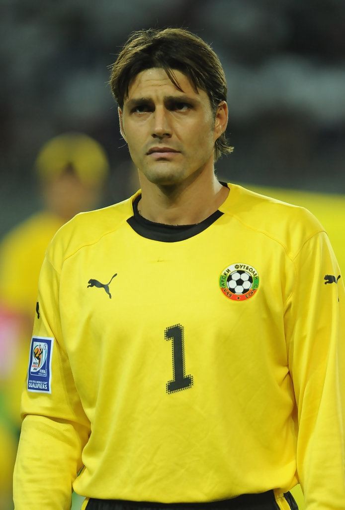 The ten goalkeepers with the most goals in football history have been named - Bóng Đá