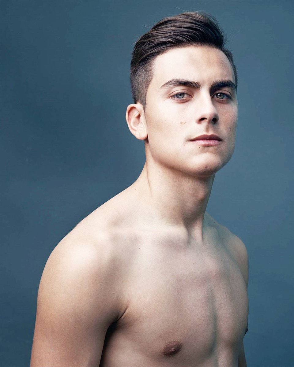 10 cầu thủ được tìm tên nhiều nhất trên trang web khiêu dâm: Ronaldo, Messi vẫn dẫn đầu - Bóng Đá