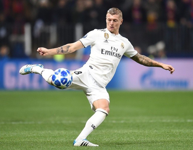 Real Madrid's Toni Kroos 'can't imagine' Premier League move - Bóng Đá